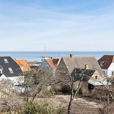 Nice Home In Allinge With Wifi Semesterbostad
